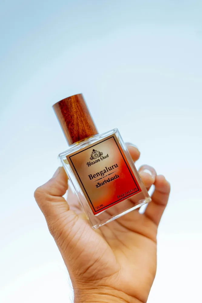 عطر العود والورد